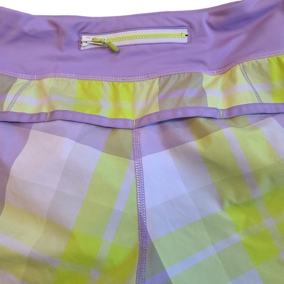 Lululemon Speed Short Light Purple Plaid  size 6 - Picture 4 of 8
